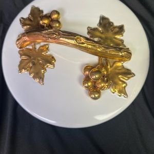 MID CENTURY ZACCAGNINI GOLD AND WHITE LIDDED DISH MADE IN ITALY